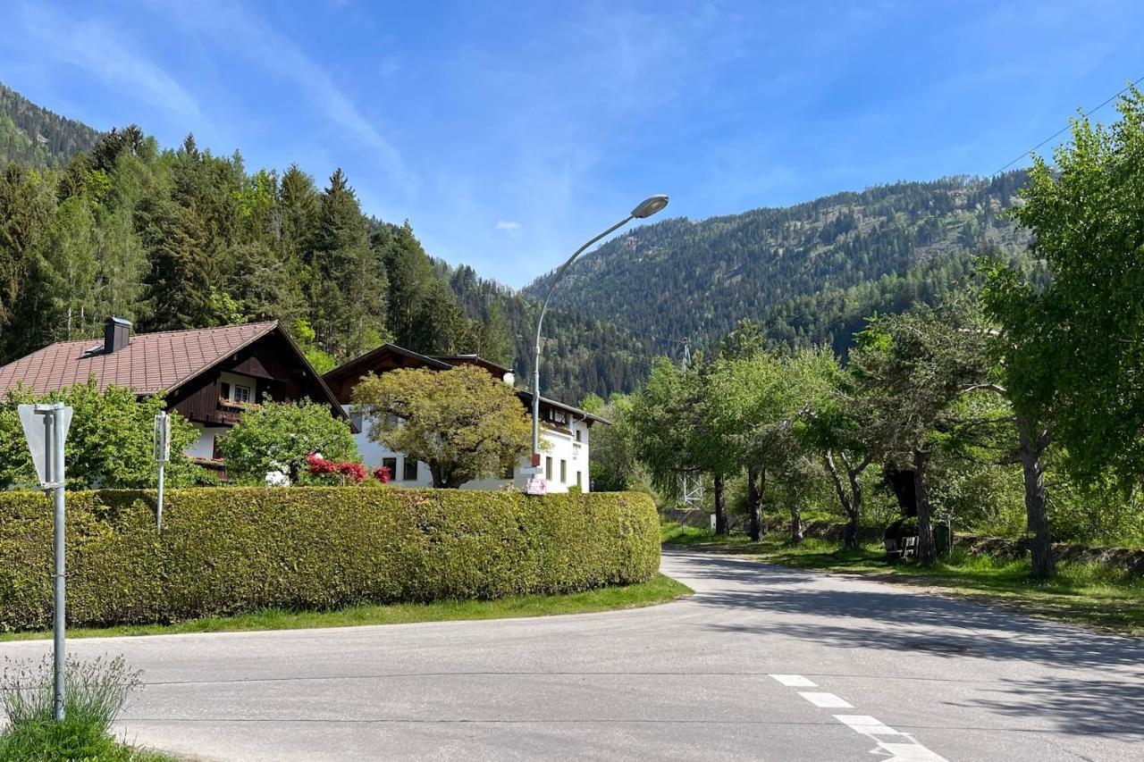 Bergmanns Ferienapartment Debant Экстерьер фото